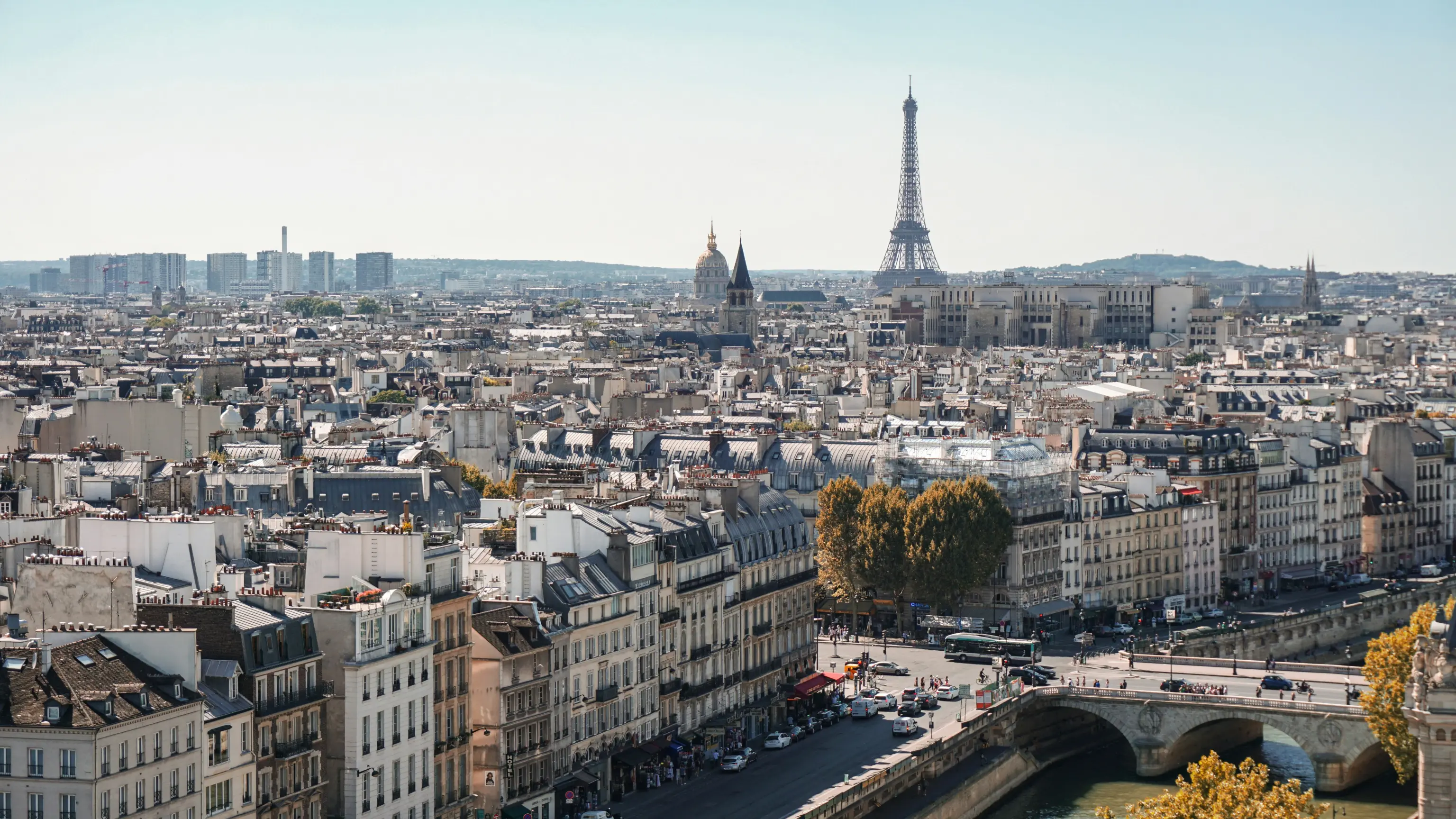 PARIS CHARLES DE GAULLE  ROISSY AIRPORT